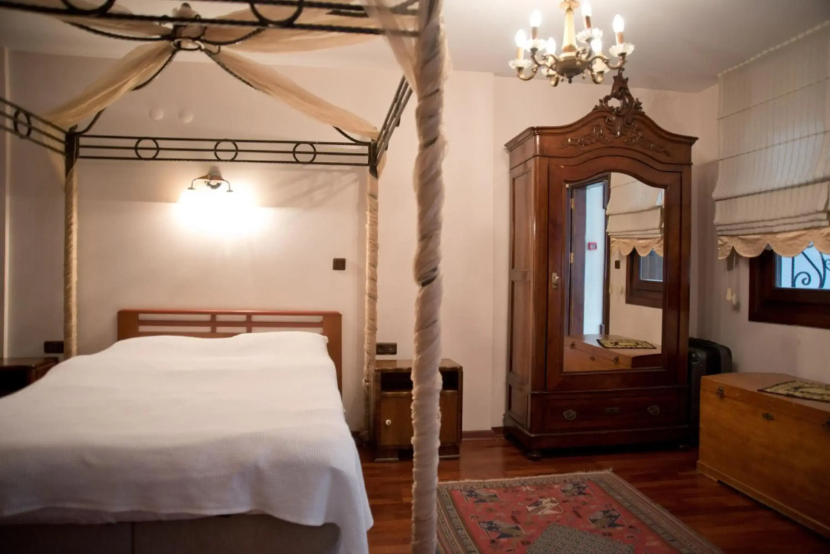 Villa Sphendone Suites