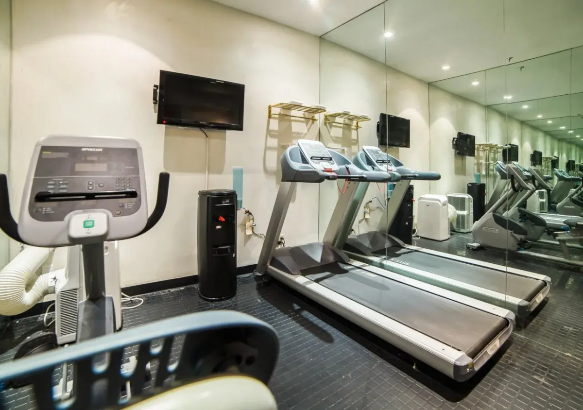 Night Hotel Broadway