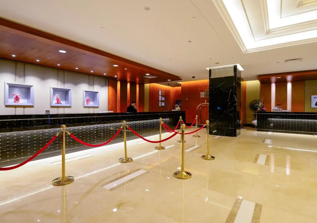 Dong Fang Hotel Guangzhou