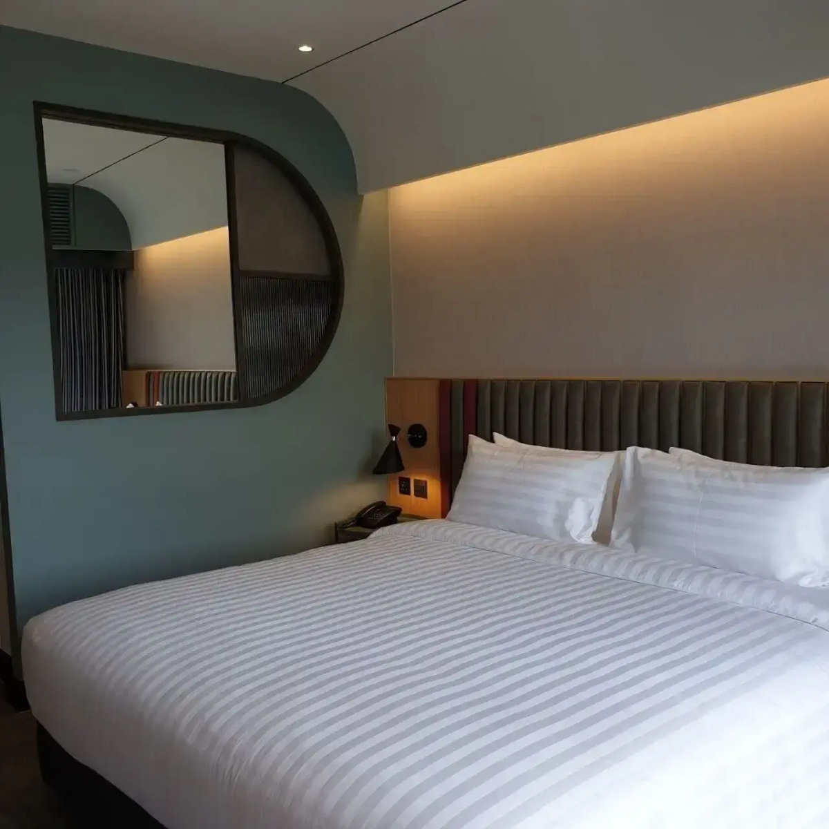 The Quarter Onnut by UHG