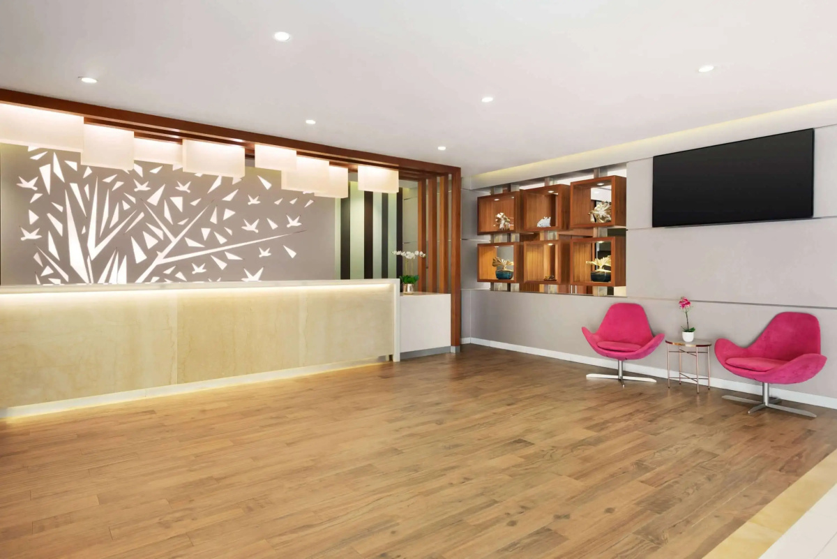 Howard Johnson Plaza By Wyndham Dubai Deira