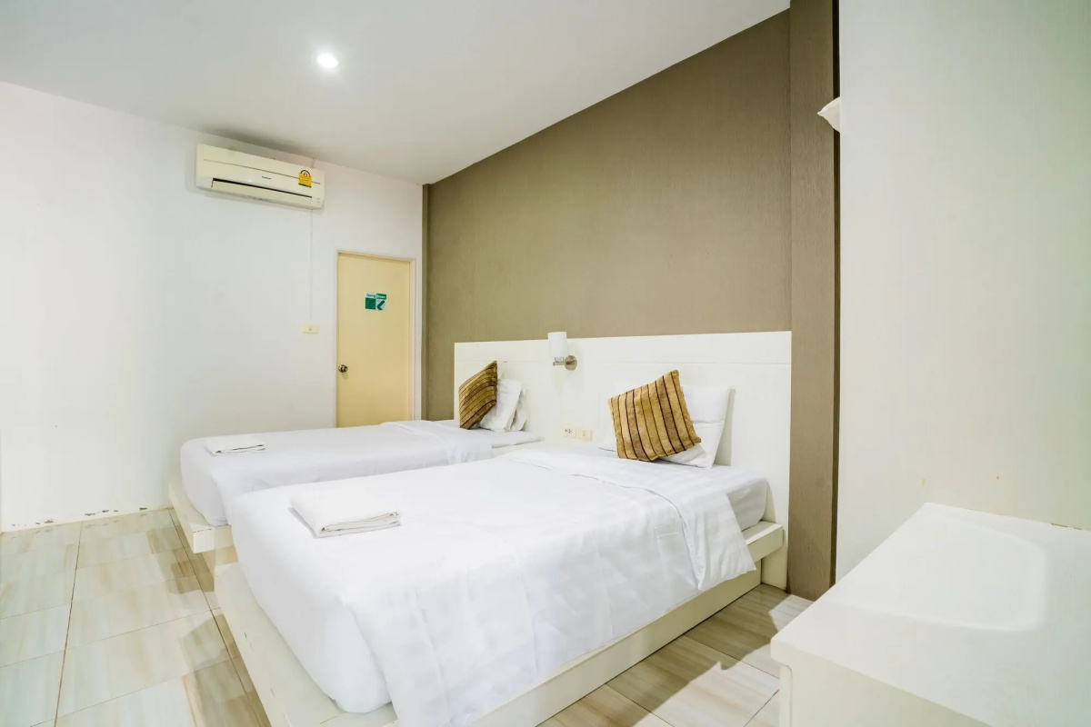 Paragon Hometel
