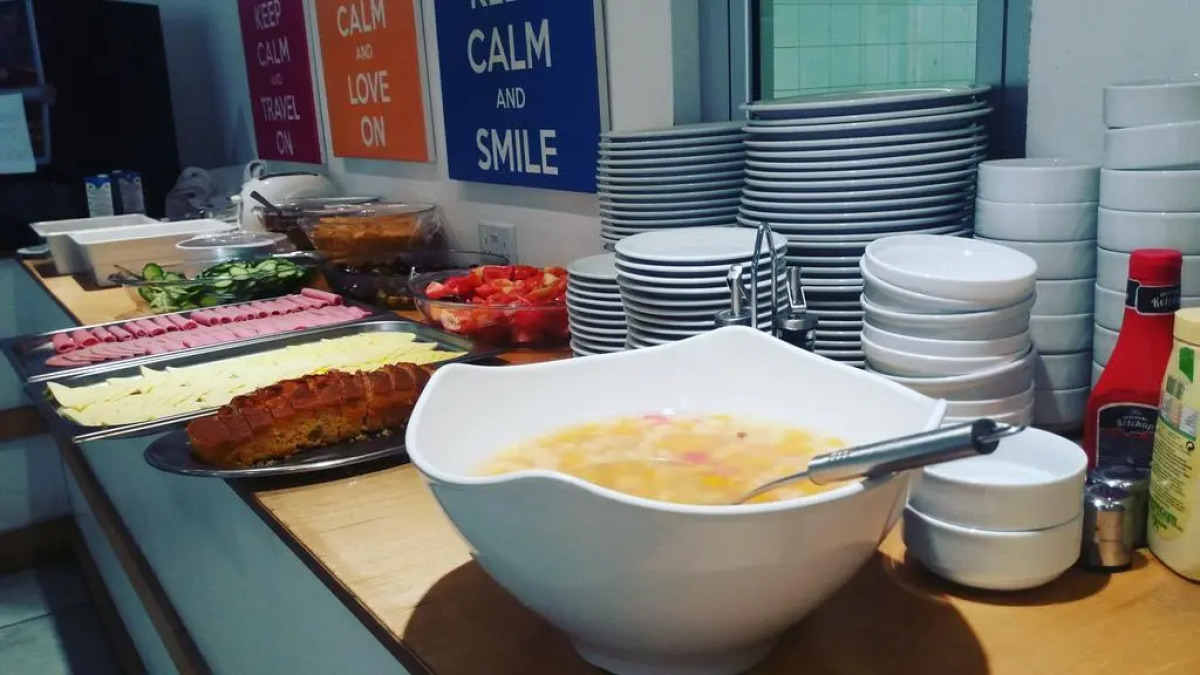 New York Plaza Hotel Apartments