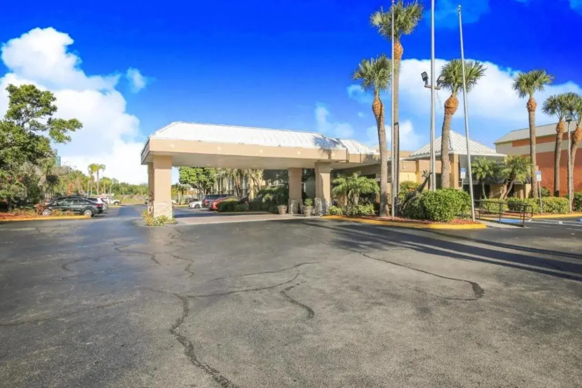 Floridian Express Hotel