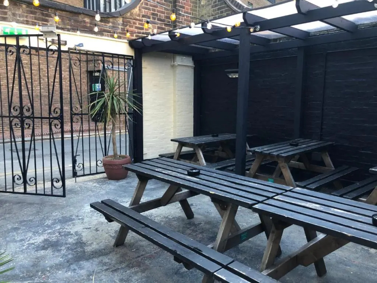 PubLove @ The Steam Engine - Hostel