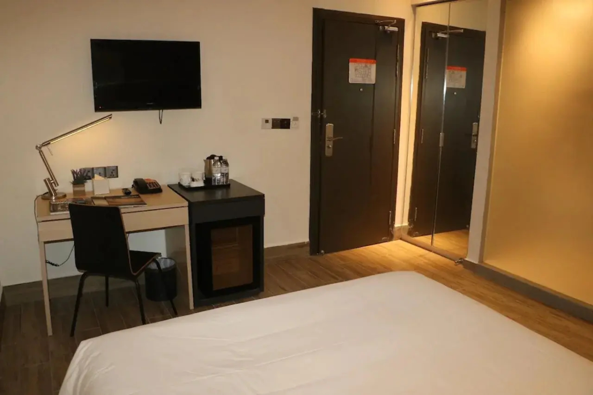 Pacific Express Hotel Central Market