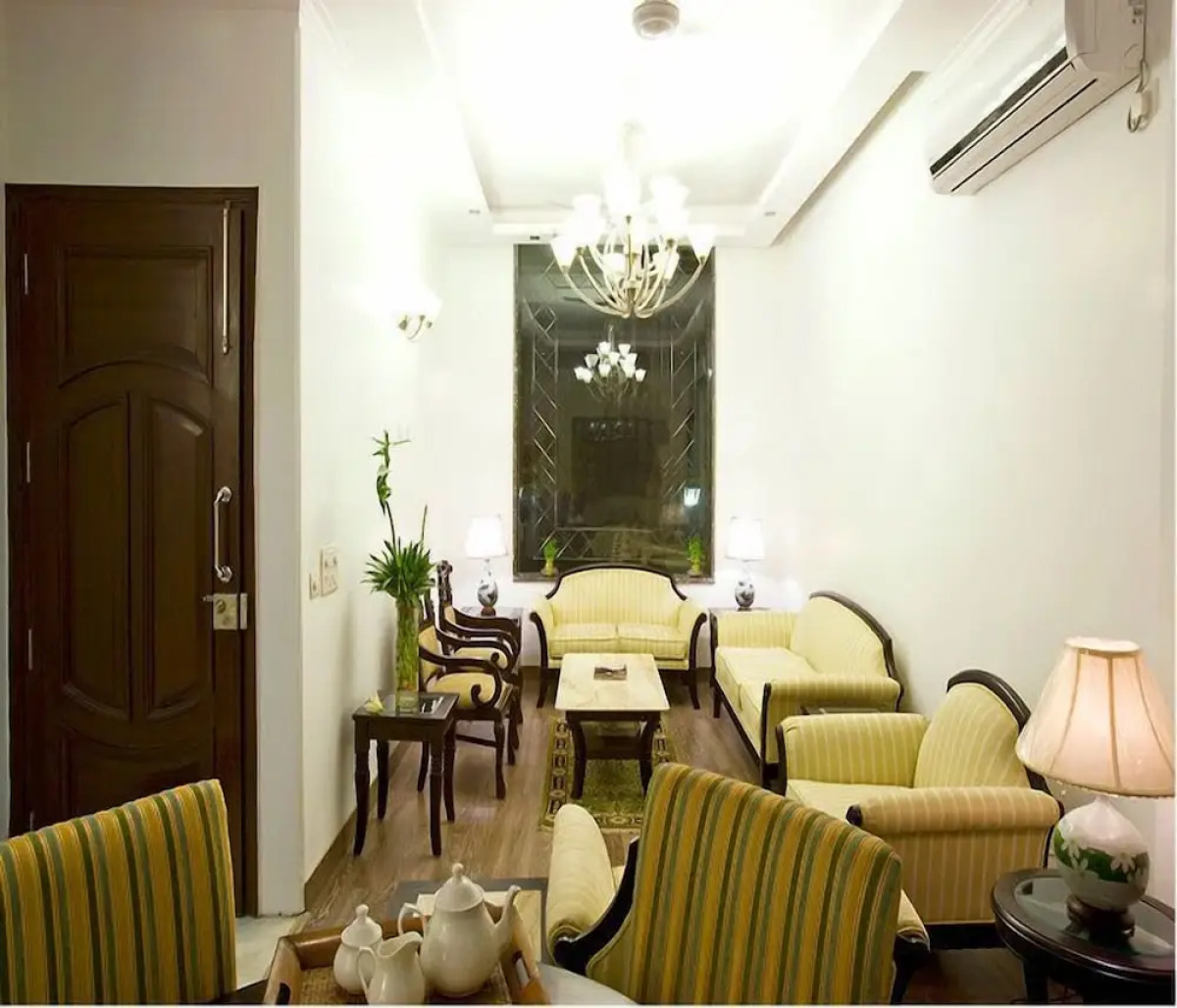 Evergreen Suites Defence Colony