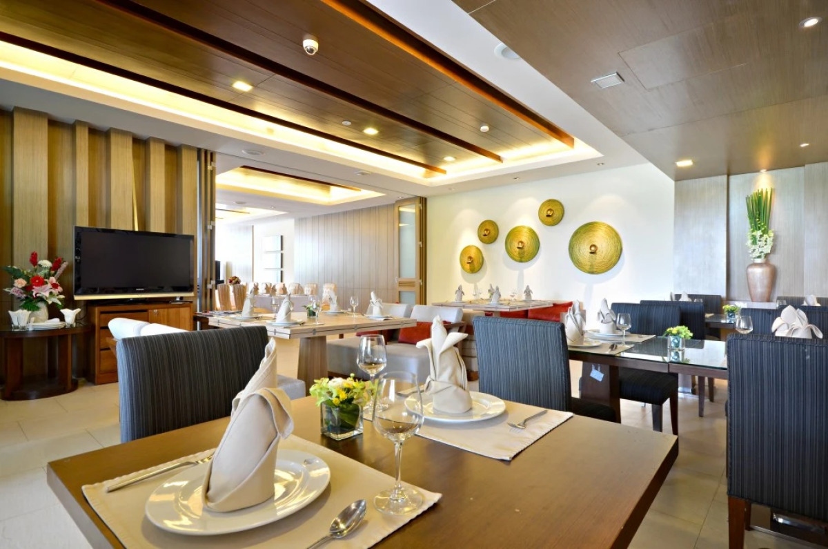 Summit Windmill Golf Suite Hotel @Suvarnabhumi