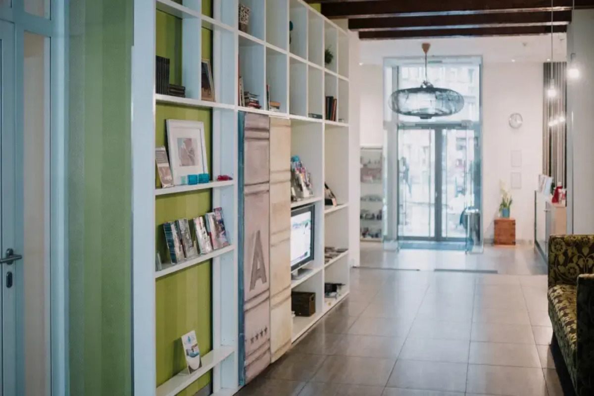 Atrium Fashion Hotel