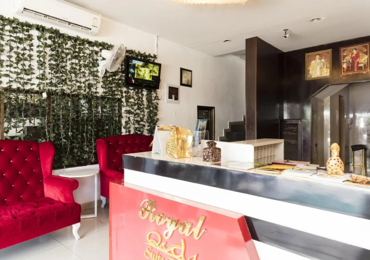 Royal Q&D Suites Hotel