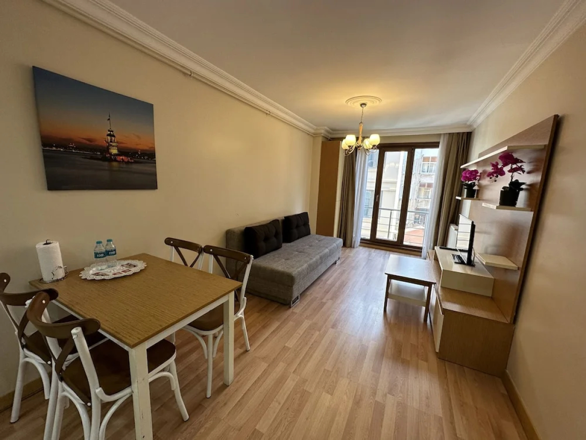 Homelike Residence