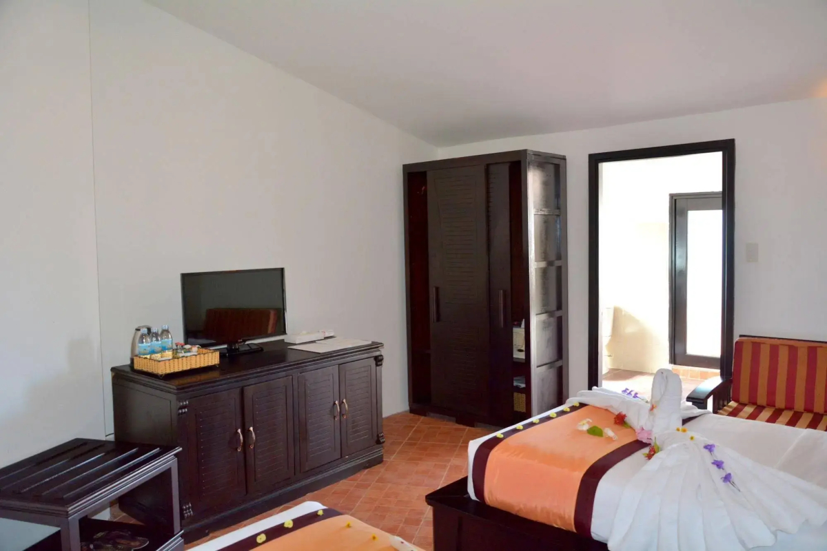 Sea Lion Beach Resort & Spa