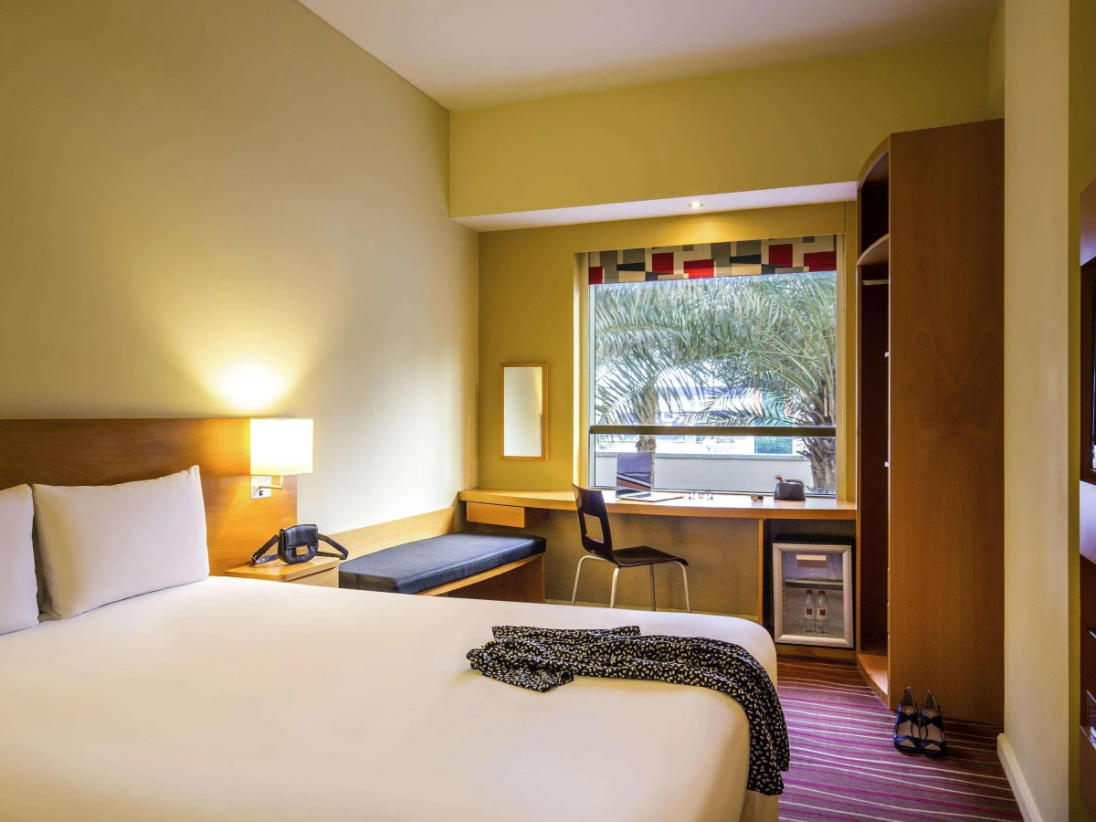 Отель Ibis Mall Avenue Dubai