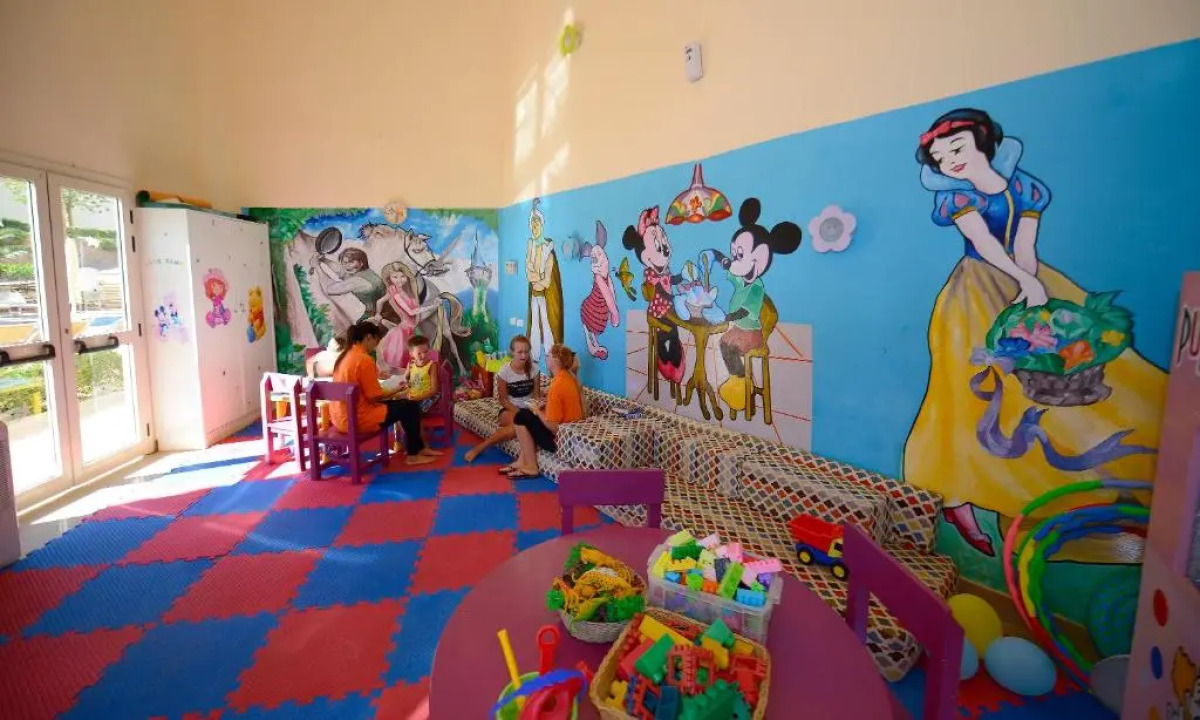 Stella Di Mare Beach Hotel & Spa