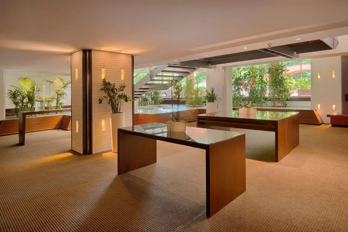 Отель NH Milano 2