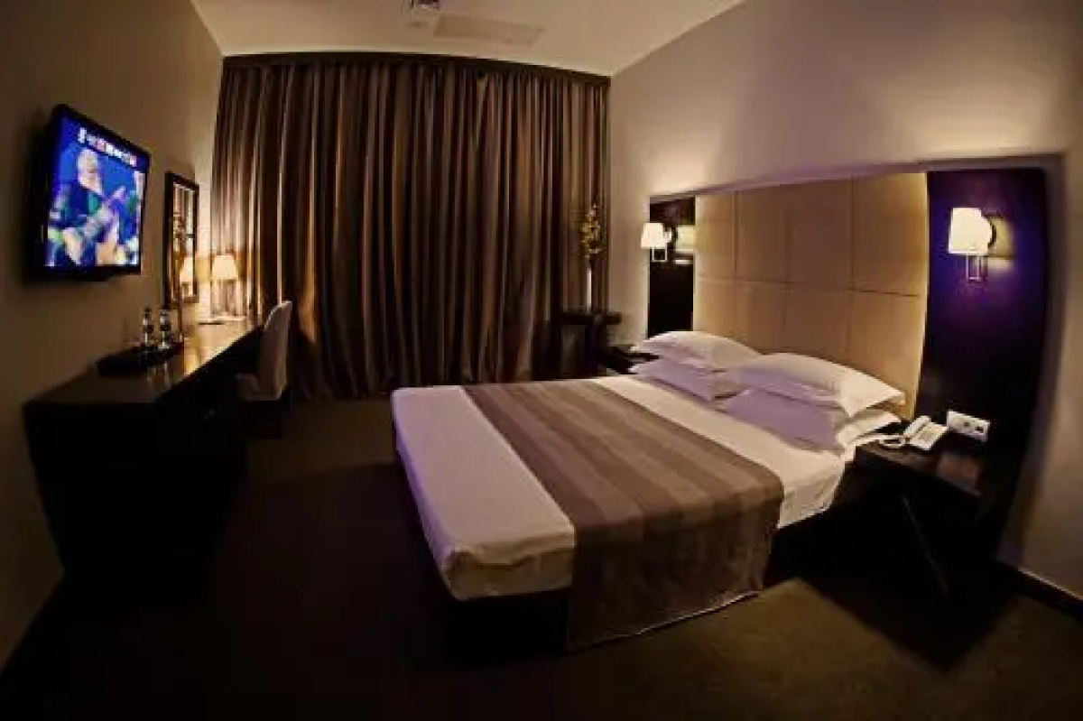 Voyage Hotel