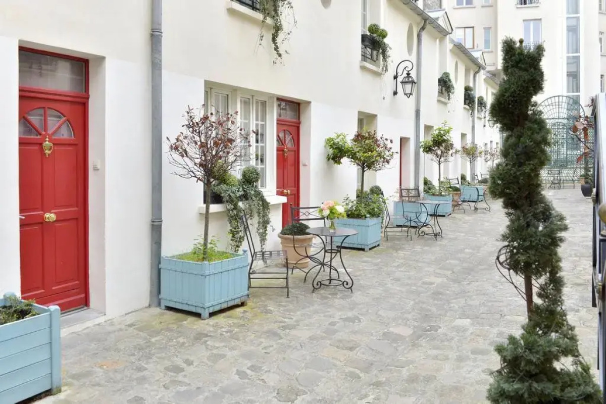 Hôtel Suites Unic Renoir Saint Germain