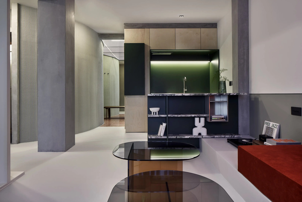 The Newel Metaxourgeio