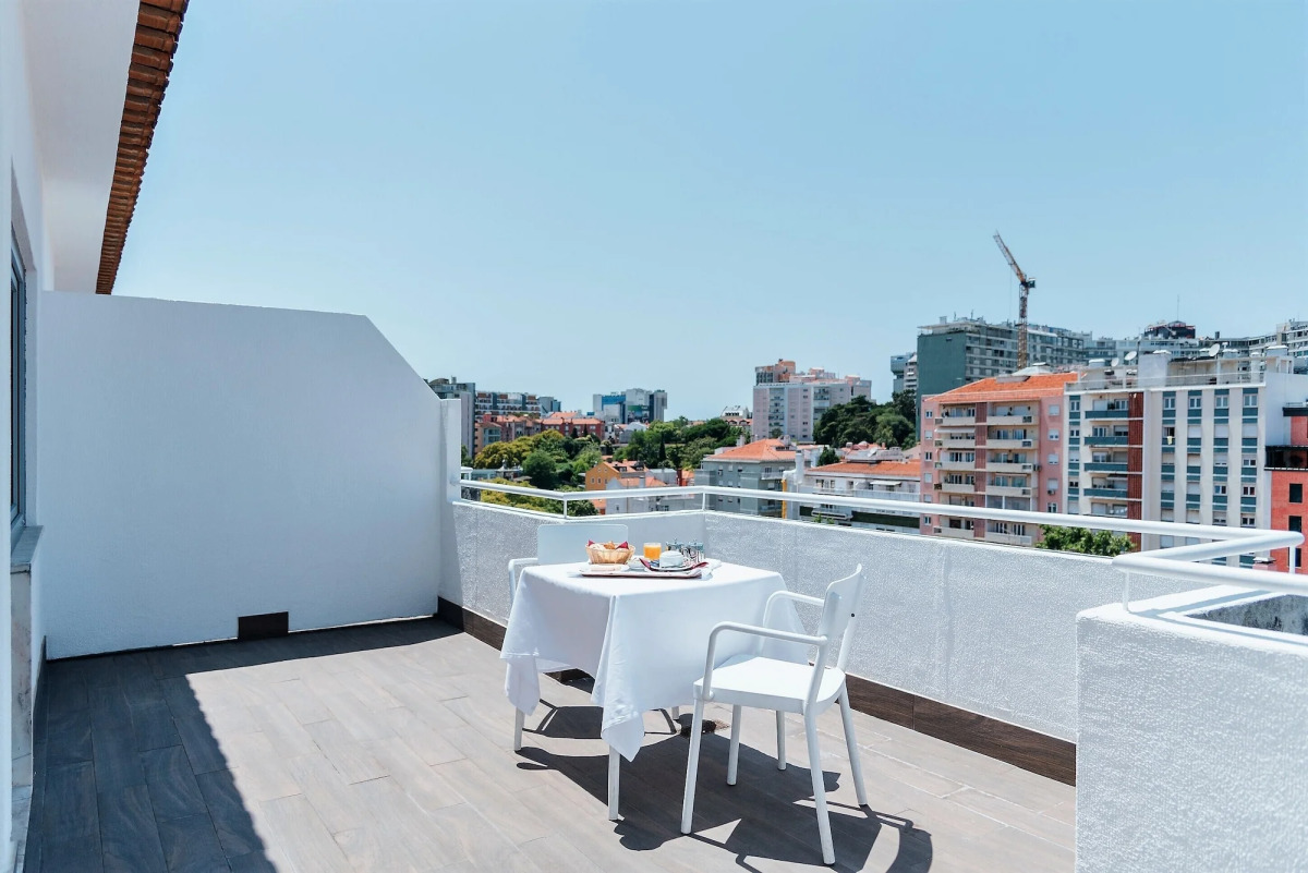 Holiday Inn Express and Suites Lisbon Principe Real by IHG