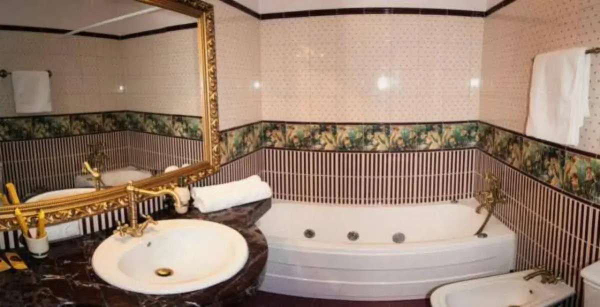 Отель «Роял Сити»