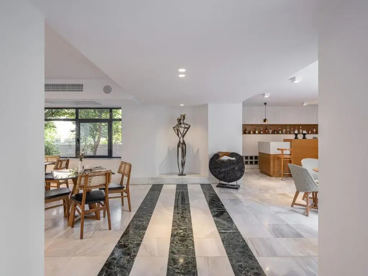 Avra City Boutique Hotel