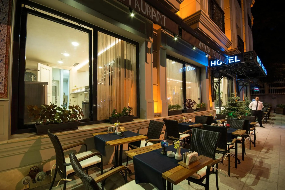 Antusa Palace Hotel & Spa