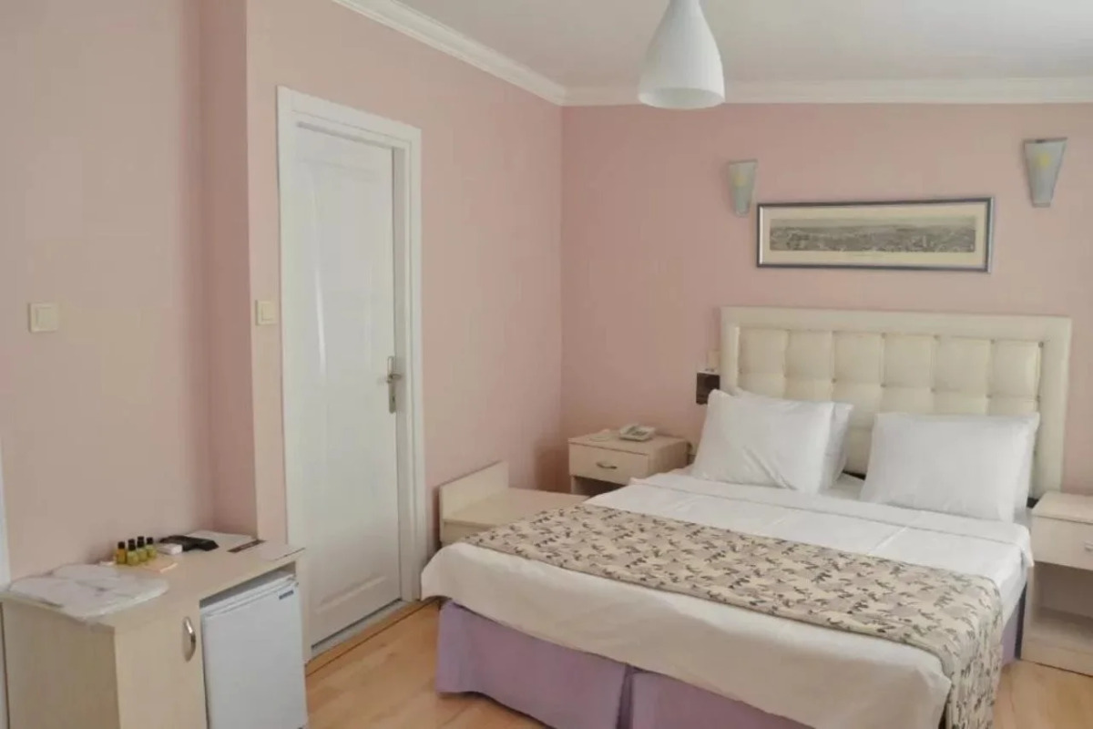 Huxley Hotel Old City