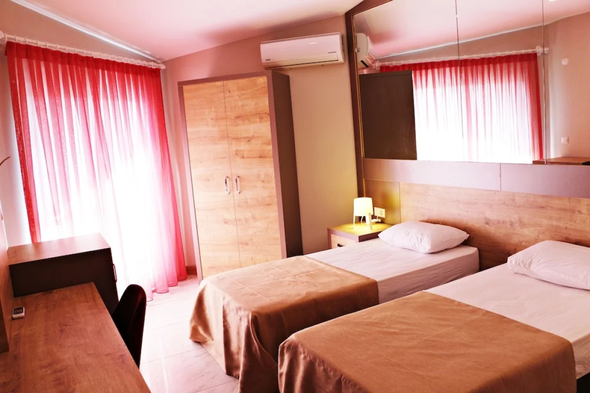Ferah Hotel