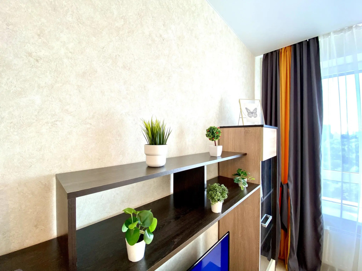 4 Сезона на улице Рудольфа Нуреева 10