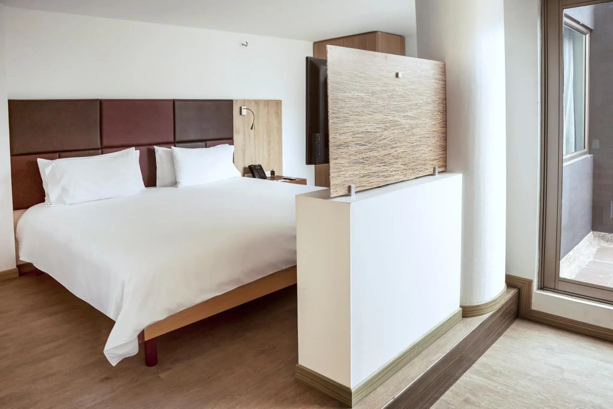 Viaggio Teleport Suites