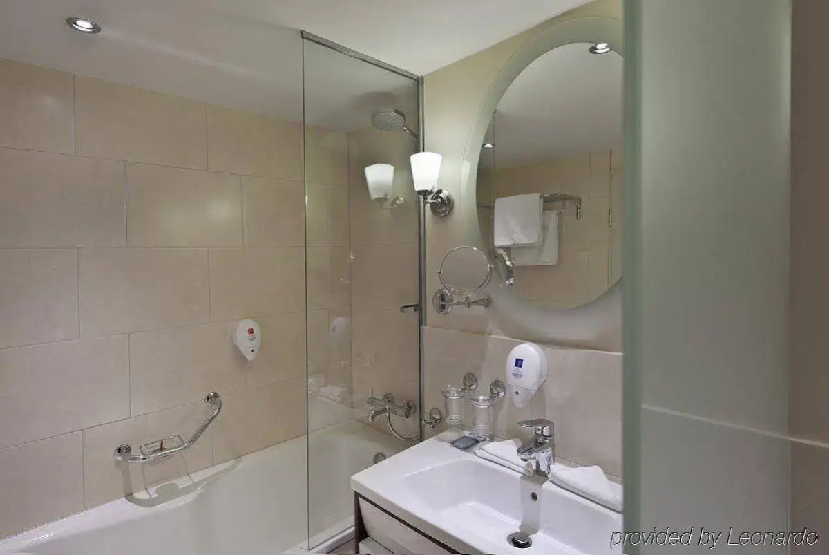 Badischer Hof Baden-Baden - Leonardo Limited Edition