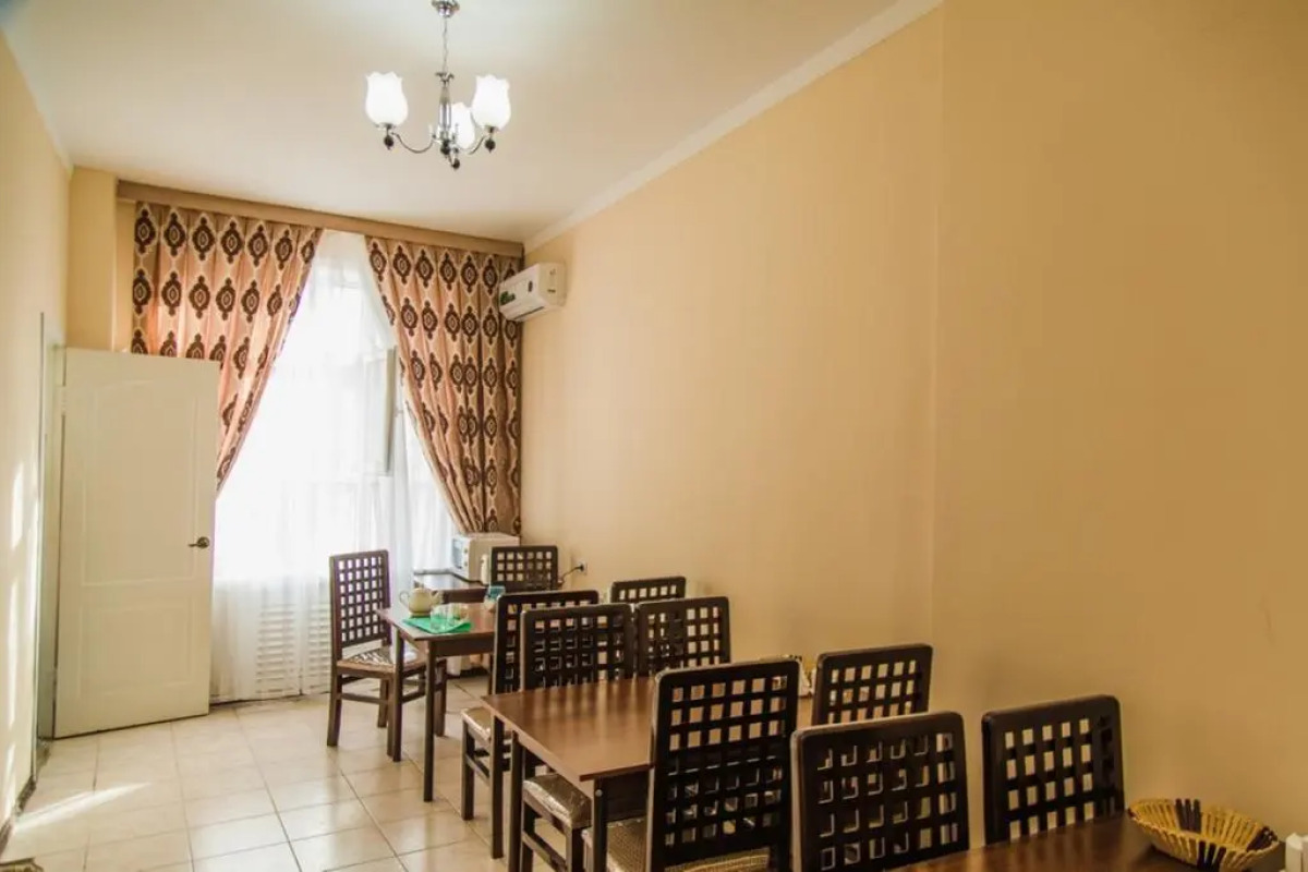 Отель Art Vesta