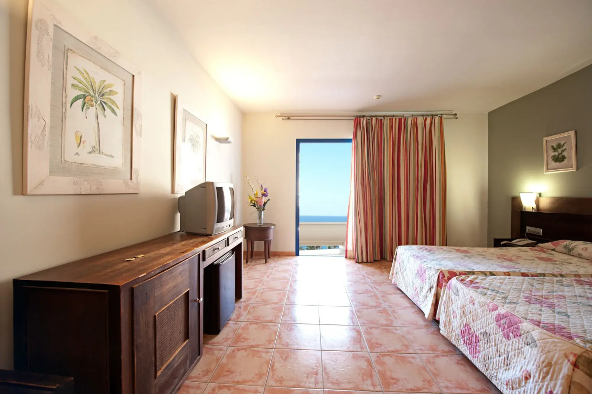 LIVVO Lago Taurito Hotel & Aquapark All Inclusive