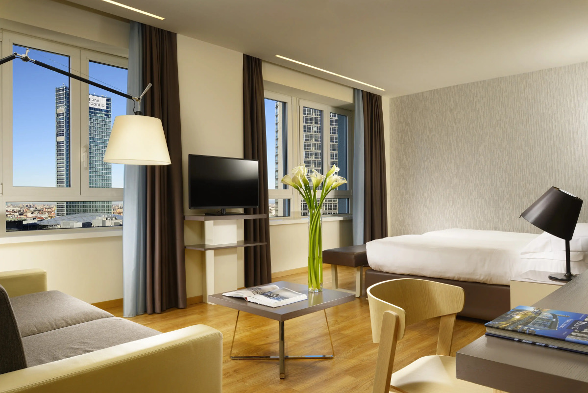 Отель Unahotels Century Milano