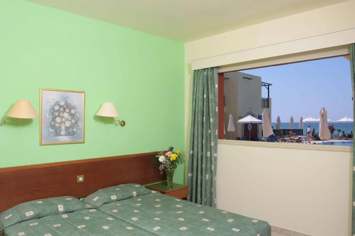 Panas Holiday Village