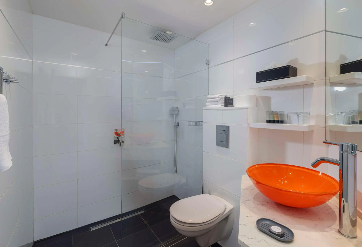 Best Western Regency Suites