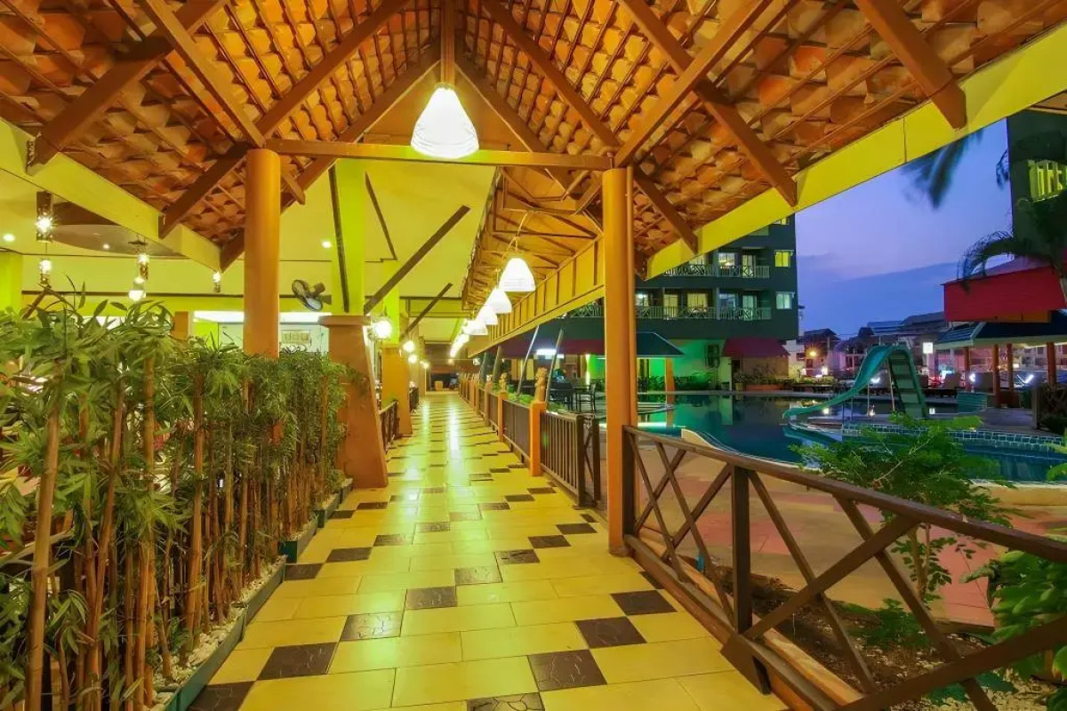 Phuphaya Resort Pattaya