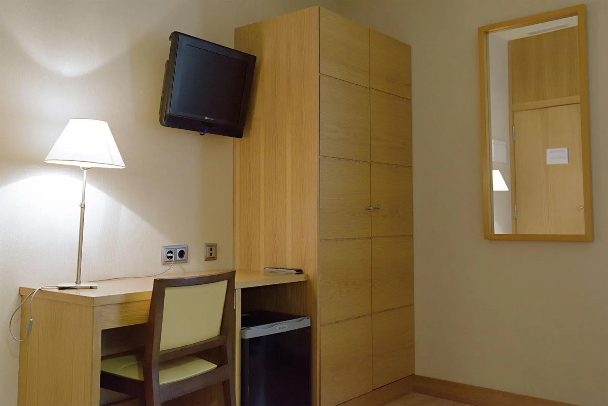 Хостел Windsor Puerta del Sol