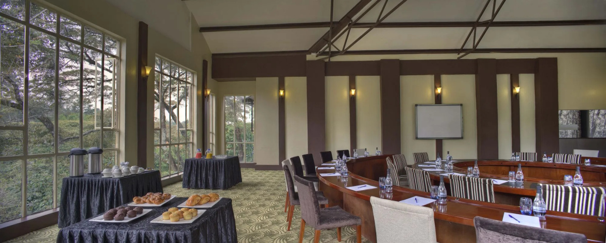 West Wood Hotel
