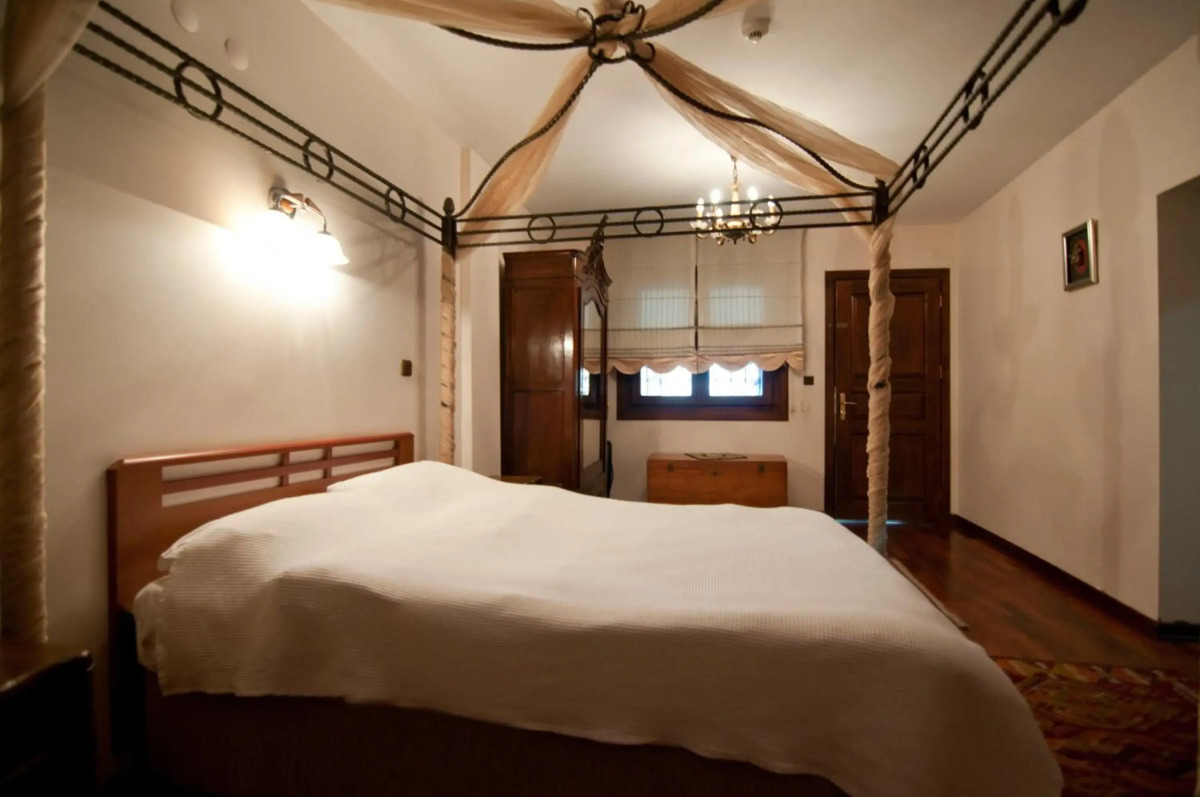 Villa Sphendone Suites