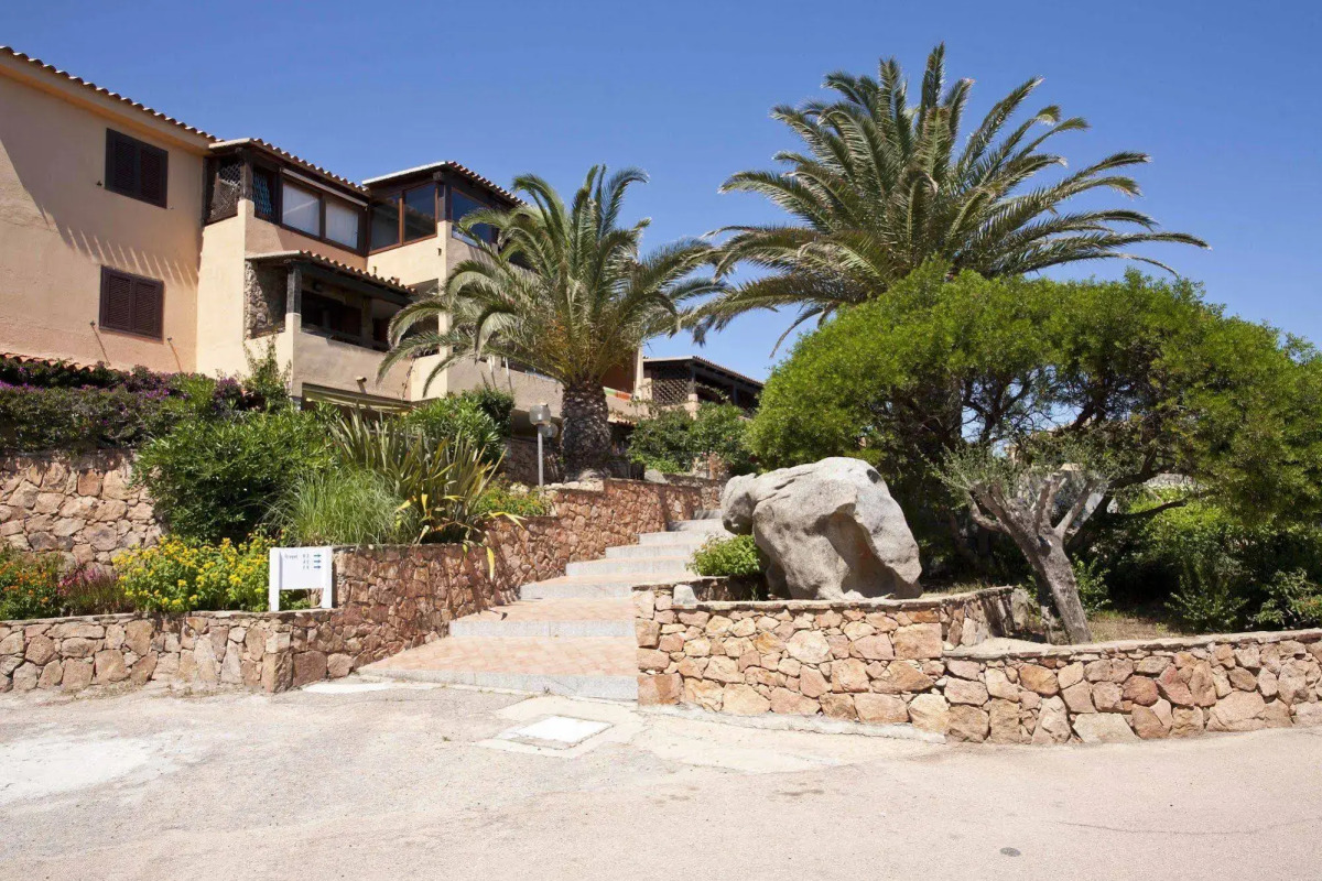 Baia de Bahas Residence