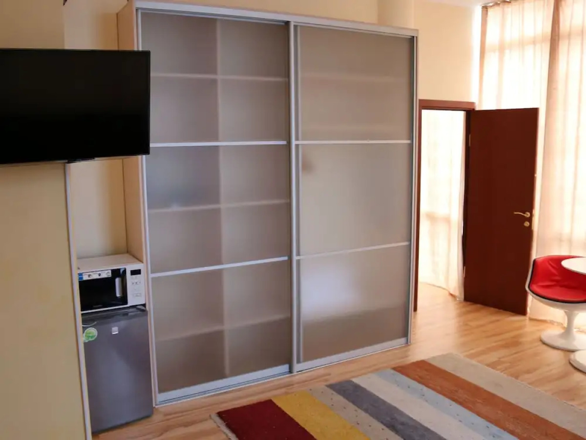 Отель Laza Hall