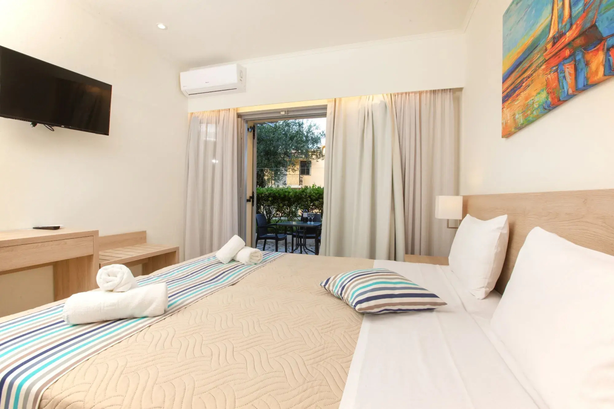 Passas Mare Apartments & Studios