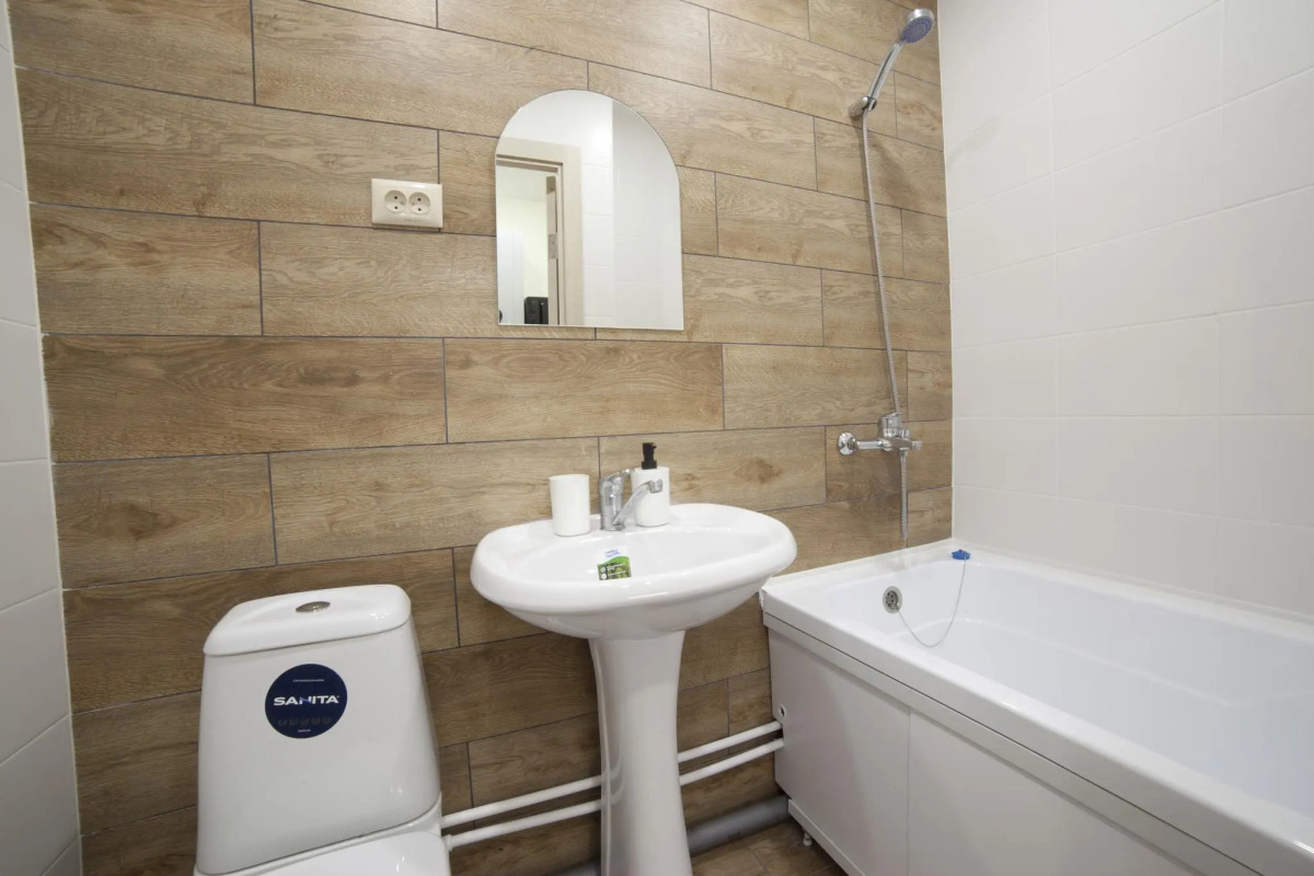 Диван и Чемодан на ул. Серафимовича, 1/4