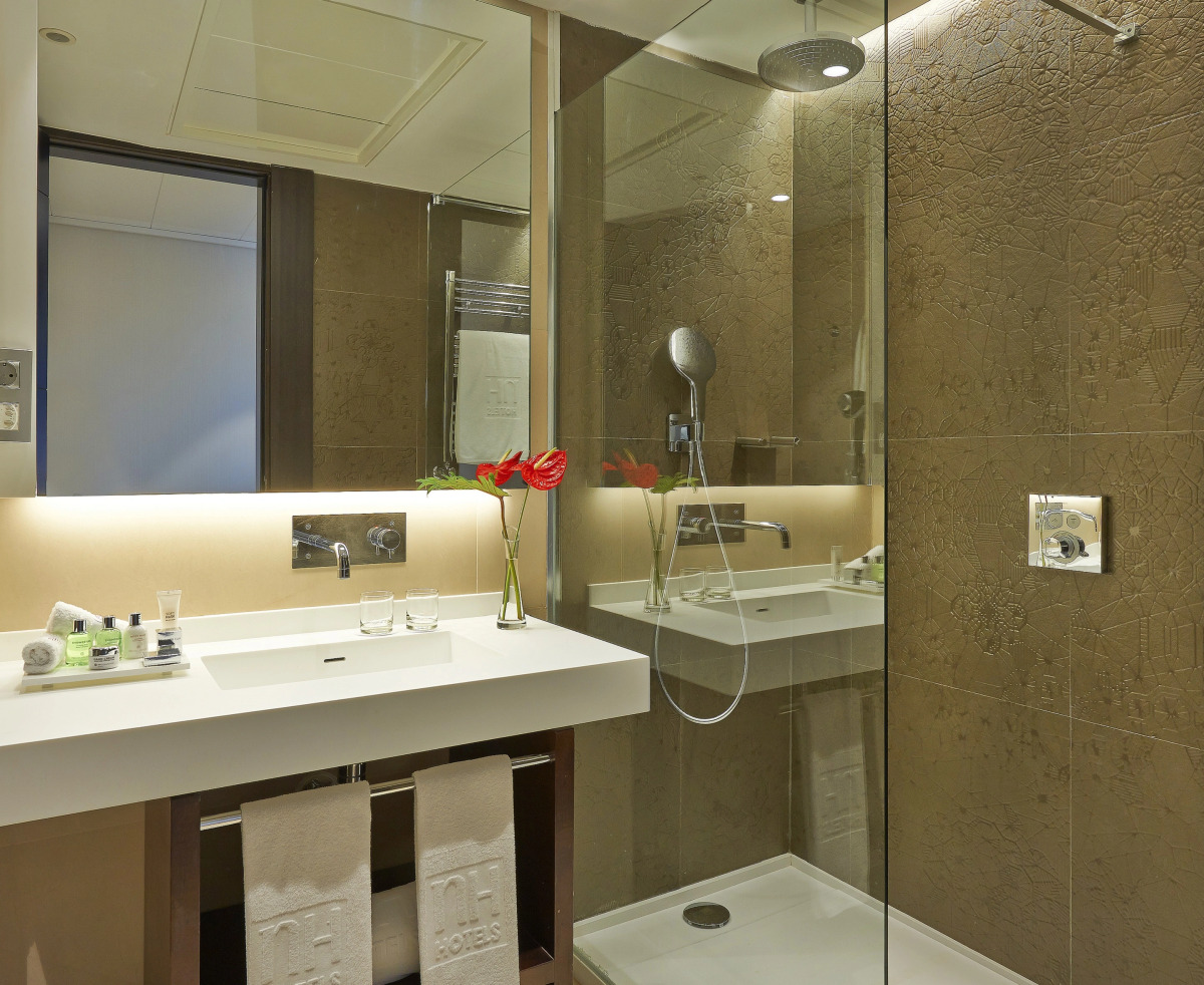 Отель NH Collection Barcelona Gran Calderón