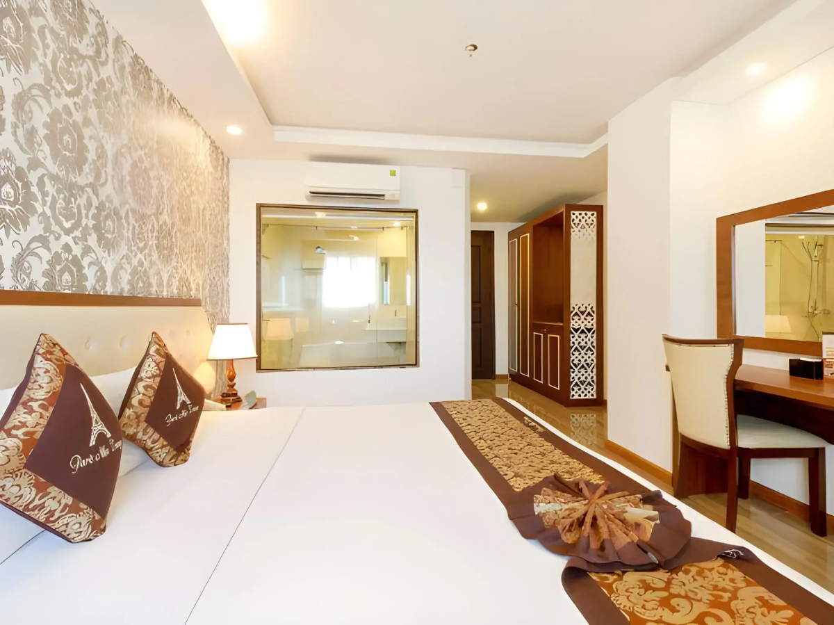 Paris Nha Trang Hotel & Apartment