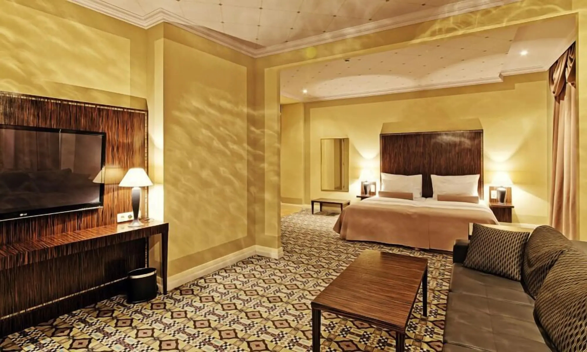 Grandezza Hotel Luxury Palace