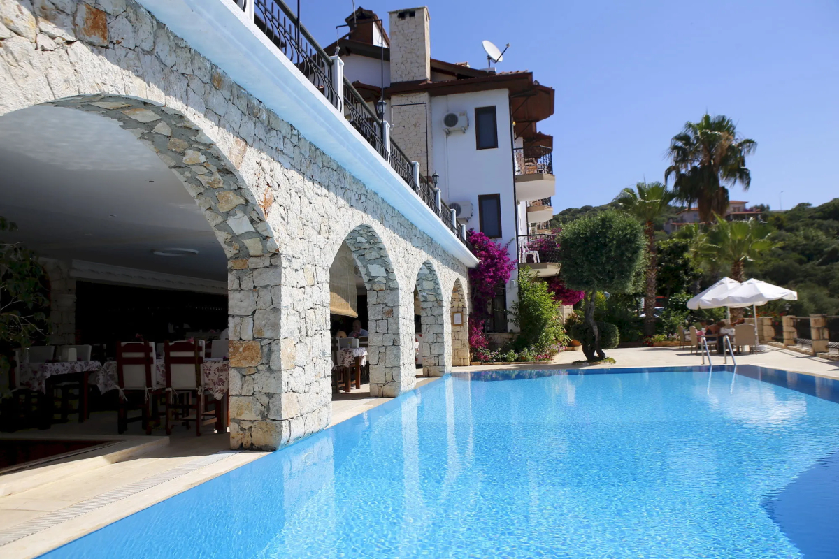 Amphora Hotel