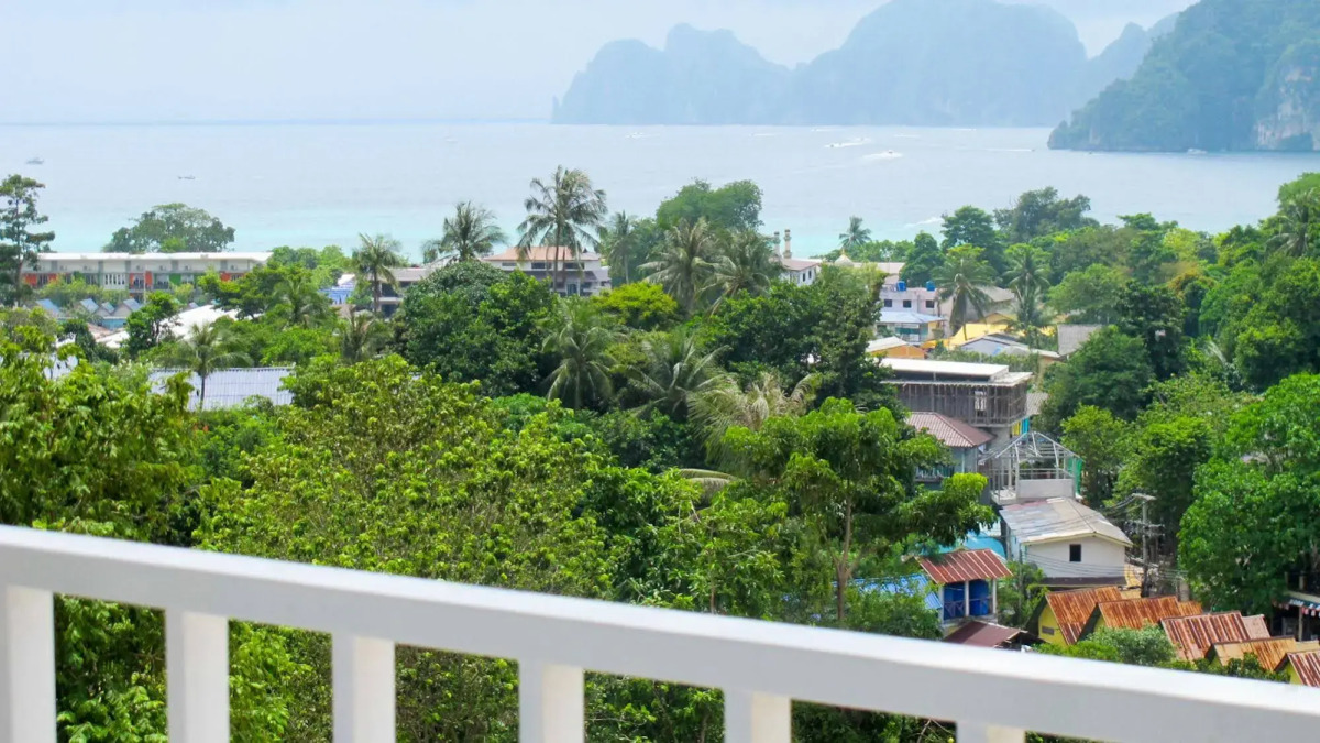 Phi Phi Uphill Cottage