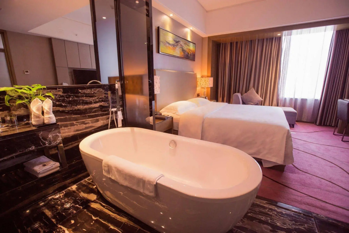 La Perle International Hotel - Free shuttle between hotel and Exhibition Center during Canton Fair & Exhibitor registration Counter